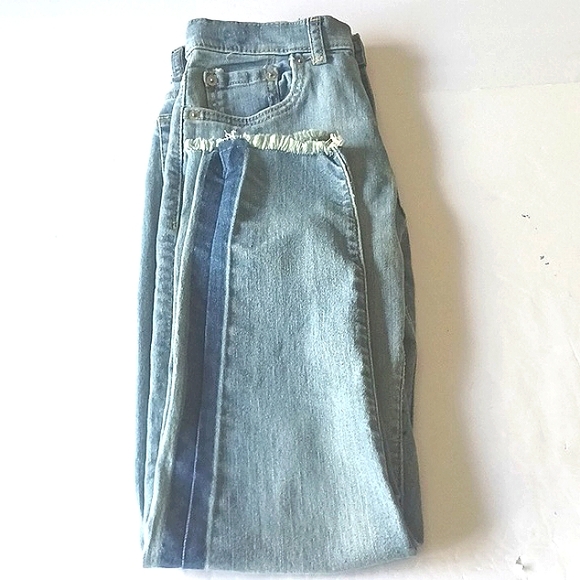 LEVI'S 501 Mini Mom Uniquely Designed Blue Jeans Girl's Size 10R (W25"× L26") - Picture 2 of 9